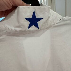 Caryn Lawn XL white popover blouse with blue start on collar preppy